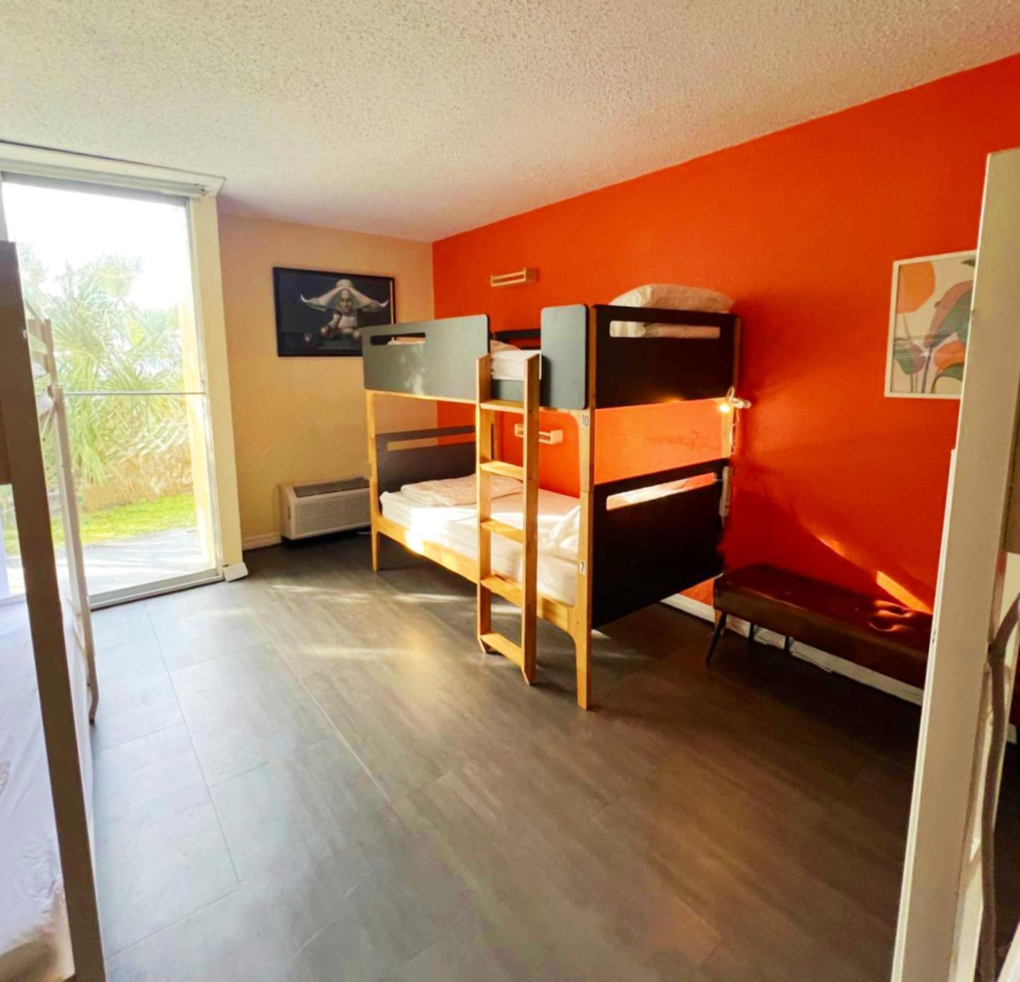 Bposhtels Orlando Florida Mall Екстериор снимка