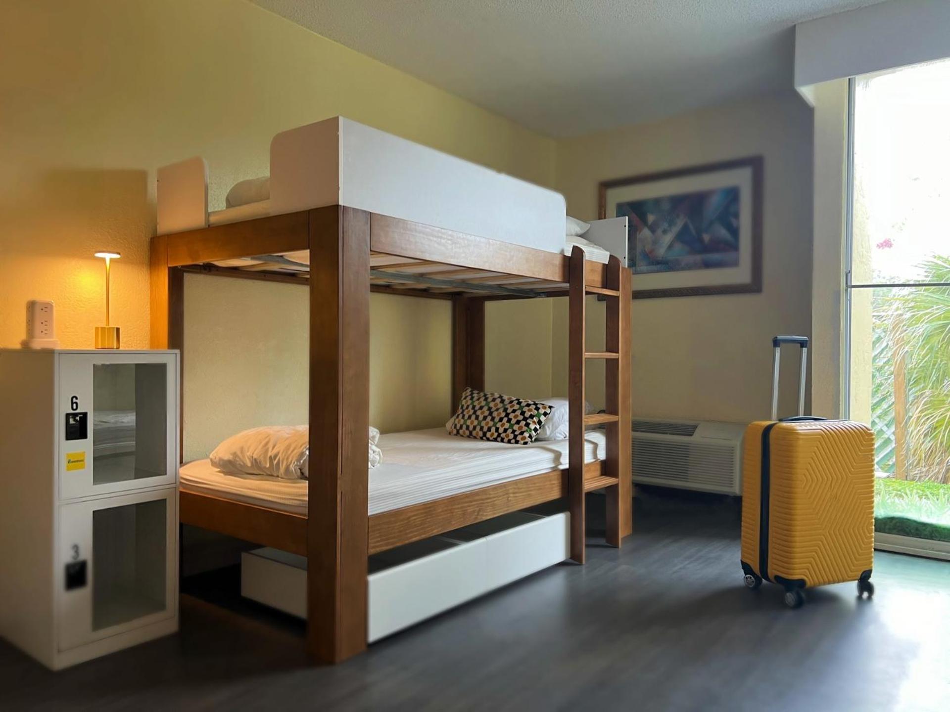 Bposhtels Orlando Florida Mall Екстериор снимка